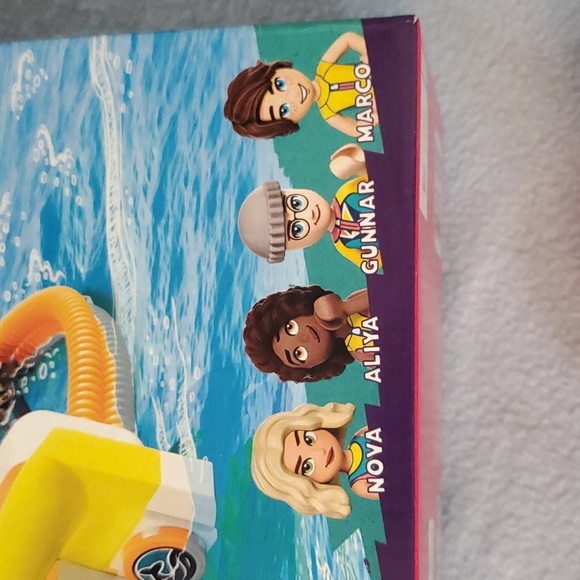 : LEGO Friends Sea Rescue Boat 41734 Building Toy Set for Boys & Girls 717pcs - Picture 10 of 10